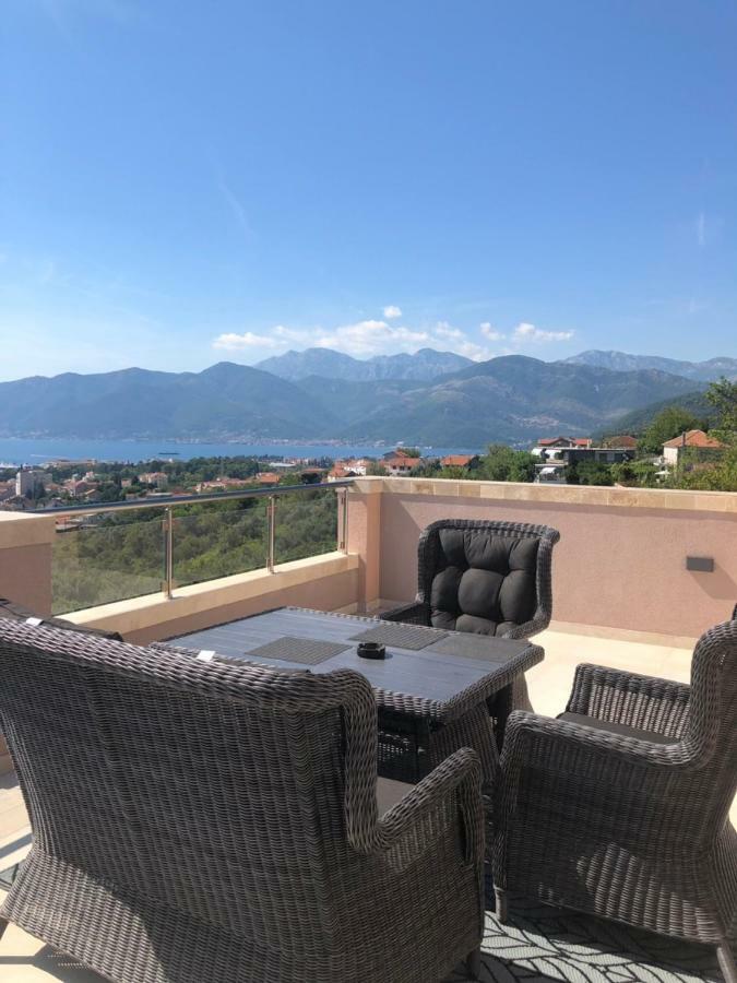 Villa Travertino Tivat Bagian luar foto